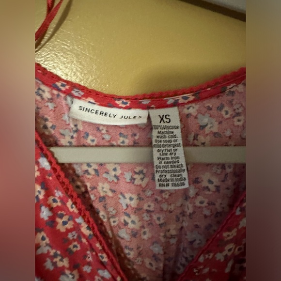 Dress - Picture 2 of 4